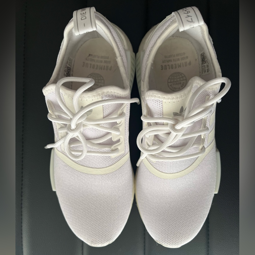 Adidas NMD R1 Shoes - Picture 2 of 7